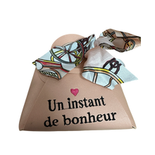 Charger l&#39;image dans la galerie, Mini sac brodé
